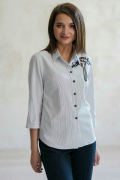 Женская рубашка с аплекацией в мелкую полоску